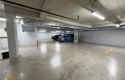 ÖMERPAŞA SOKAK'TA 3+1 120M2 NET KATTA TEK EŞYALI KİRALIK DAİRE