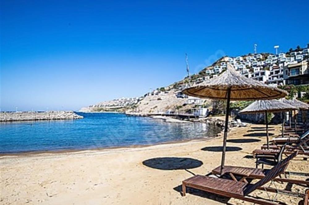 Bodrum Gündoğan Sahilinde, Plajlara Yürüme Mesafesinde Satılık Üst Dubleks | Eşsiz Lokasyon Avantajı
