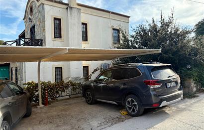 Bodrum Gündoğan Sahilinde, Plajlara Yürüme Mesafesinde Satılık Üst Dubleks | Eşsiz Lokasyon Avantajı