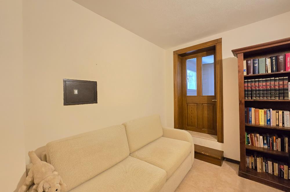 Bodrum-Bitez'de site içerisinde müstakil  bahçeli 4+1  Villa