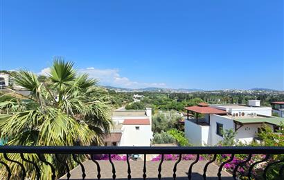 Bodrum-Bitez'de site içerisinde müstakil  bahçeli 4+1  Villa