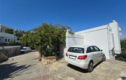Bodrum-Bitez'de site içerisinde müstakil  bahçeli 4+1  Villa
