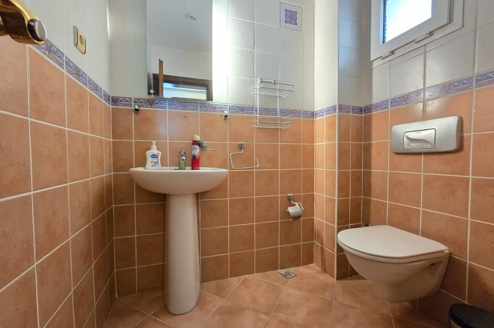 Bodrum-Bitez'de site içerisinde müstakil  bahçeli 4+1  Villa