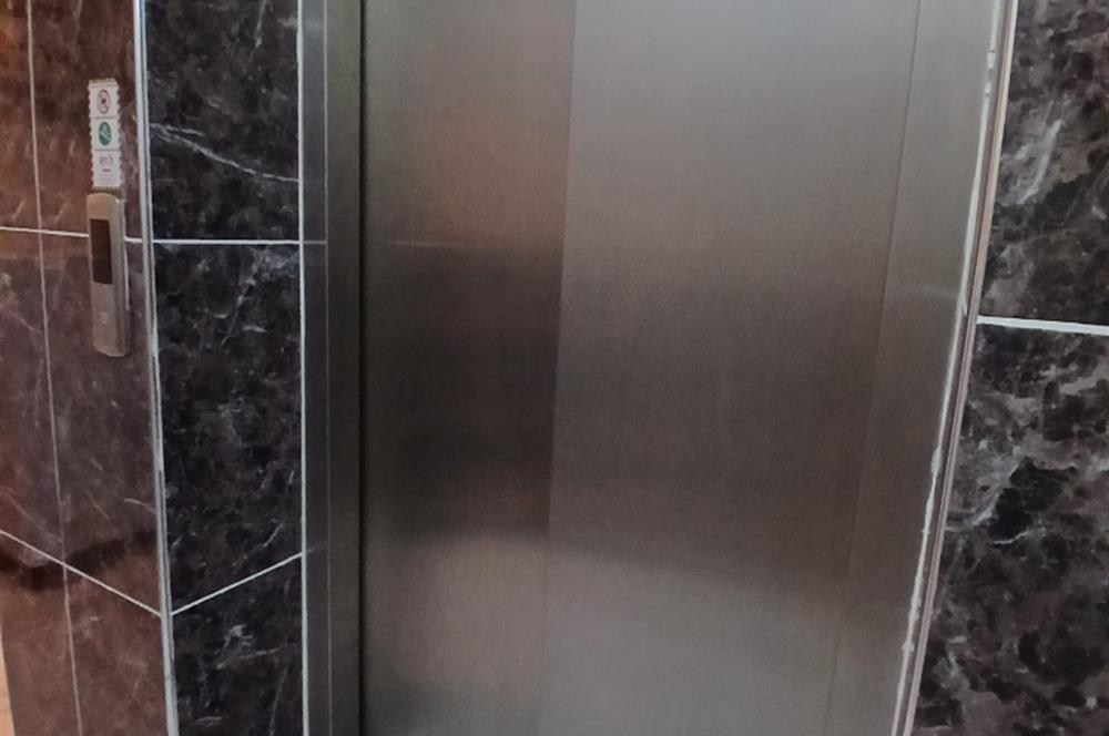 C21. LOCA'DAN BALIKESİR 1.SAKARYA MAHALLESİNDE SATILIK 2+1 DAİRE