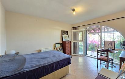 Bodrum-Bitez'de site içerisinde müstakil  bahçeli 4+1  Villa