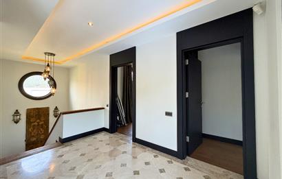 Bodrum Torba Taş Konaklar Sitesinde Ormana Cepheli Müstakil Havuzlu İzole Lüks Villa