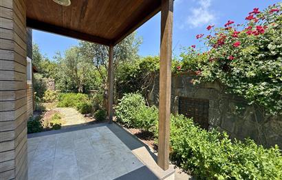 Bodrum Torba Taş Konaklar Sitesinde Ormana Cepheli Müstakil Havuzlu İzole Lüks Villa