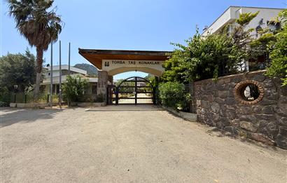 Bodrum Torba Taş Konaklar Sitesinde Ormana Cepheli Müstakil Havuzlu İzole Lüks Villa