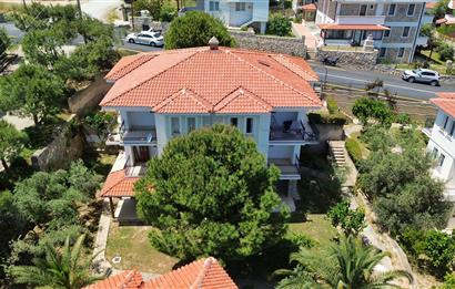 Zeytindalı Çam Evlerinde Havuzlu Site İçinde Satılık 2+1 Daire
