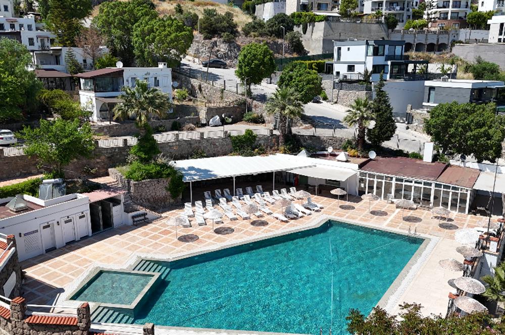 Bodrum-Bitez'de site içerisinde müstakil  bahçeli 4+1  Villa