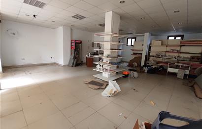 KAŞÜSTÜ MOBİLYACILAR SİTESİNE 300M YOL ÜZERİNDE KİRALIK DÜKKAN
