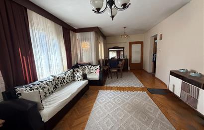 Kadıköy Merdivenköy Satılık 2+1 Daire - Yatırım Fırsatı