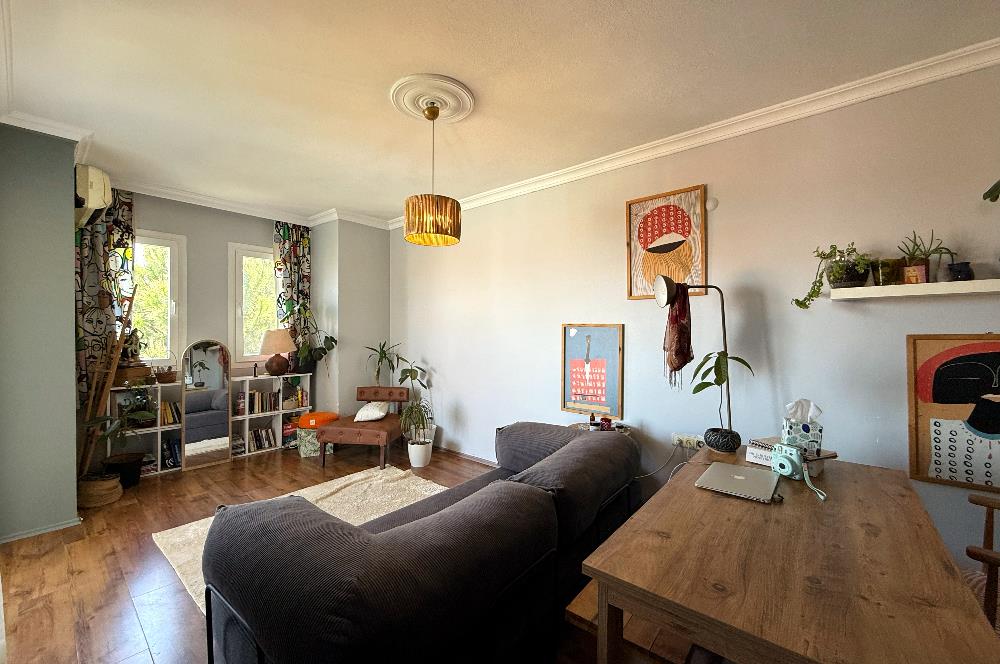 Zeytindalı Çam Evlerinde Havuzlu Site İçinde Satılık 2+1 Daire