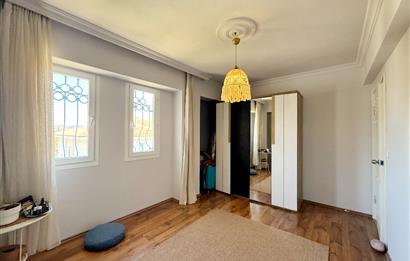 Zeytindalı Çam Evlerinde Havuzlu Site İçinde Satılık 2+1 Daire