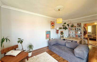 Zeytindalı Çam Evlerinde Havuzlu Site İçinde Satılık 2+1 Daire