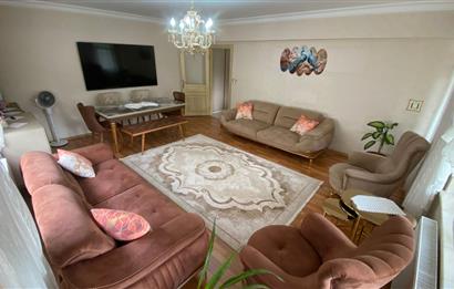 GÖLBAŞI KARŞIYAKA'DA MERKEZİ KONUMDA SATILIK FERAH 3+1 DAİRE