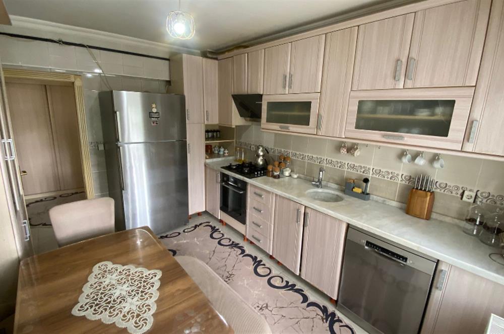 GÖLBAŞI KARŞIYAKA'DA MERKEZİ KONUMDA SATILIK FERAH 3+1 DAİRE