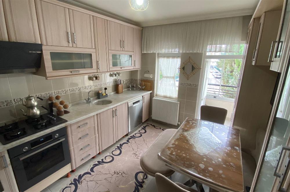 GÖLBAŞI KARŞIYAKA'DA MERKEZİ KONUMDA SATILIK FERAH 3+1 DAİRE