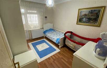 GÖLBAŞI KARŞIYAKA'DA MERKEZİ KONUMDA SATILIK FERAH 3+1 DAİRE