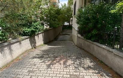 GÖLBAŞI KARŞIYAKA'DA MERKEZİ KONUMDA SATILIK FERAH 3+1 DAİRE