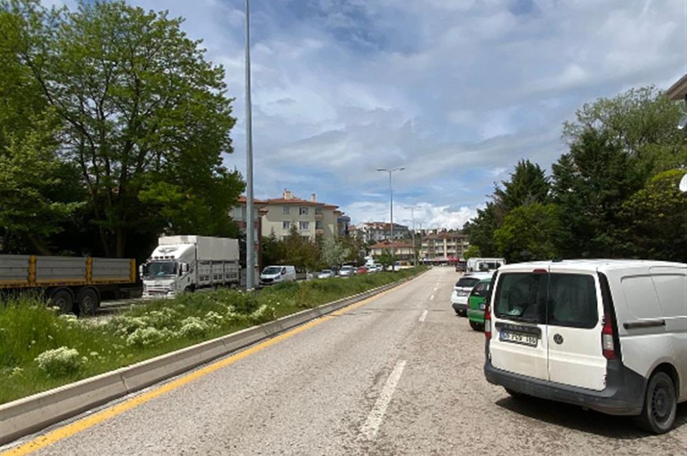 GÖLBAŞI KARŞIYAKA'DA MERKEZİ KONUMDA SATILIK FERAH 3+1 DAİRE
