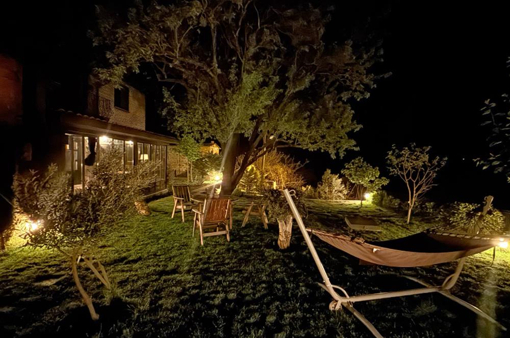 Ayvacık’da Doğa İçerisinde Manzaralı Satılık Taş Ev 