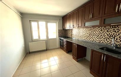 C21 Bal'dan Paşaalanı Mah.'de Merkezi Konumda Kiralık 3+1 Daire