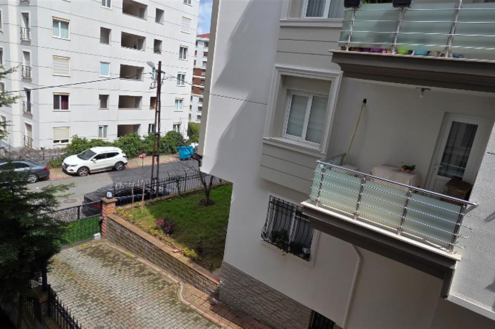 Kuğu Pastanesi'ne Birkaç Adım, Geniş Balkonlu Ferah Kiralık 2+1