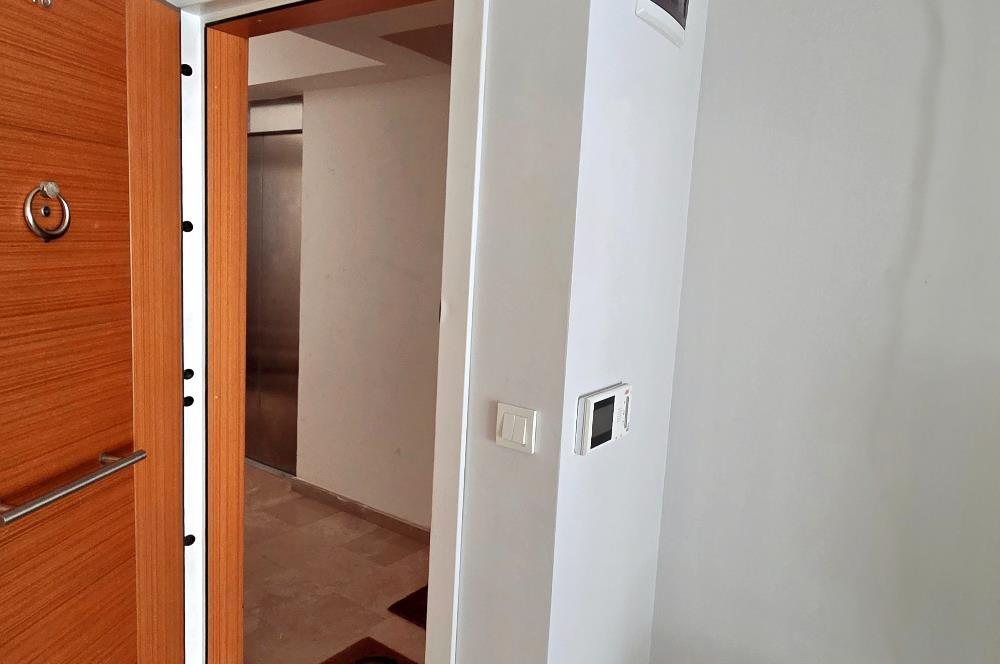 Moda / Bahariye Kesişiminde, 7 Yaşında Satılık Teraslı Dubleks