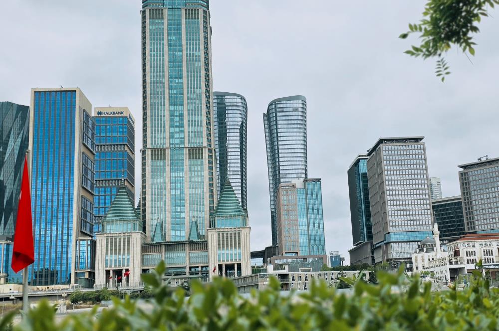 2+1 FOR SALE IN SOYAK BAMBU RESIDENCE | NEXT TO FINANCE CENTER & METRO