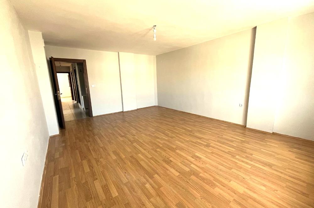 C21 Bal'dan Paşaalanı Mah.'de Merkezi Konumda Kiralık 3+1 Daire