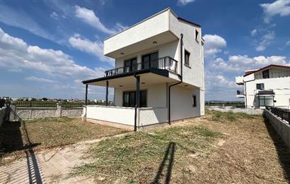 C21 Bal’dan Geyikli ’de Denize Yakın Satılık Lüks Sıfır Villa