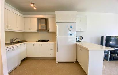 Kiralık Denize Sıfır Özel Kum Plajlı ve Havuzlu Site içerisinde Bahçe Katı Residance Daire