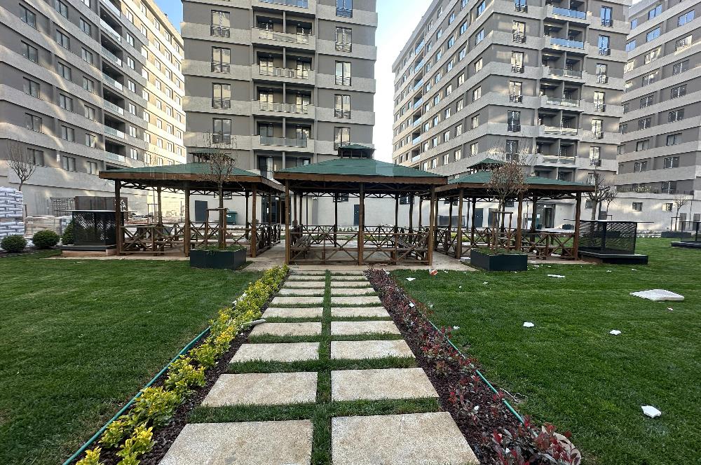Tuzla Anatolia Sitesi Bahçe Kullanımlı Kiralık Geniş 2+1