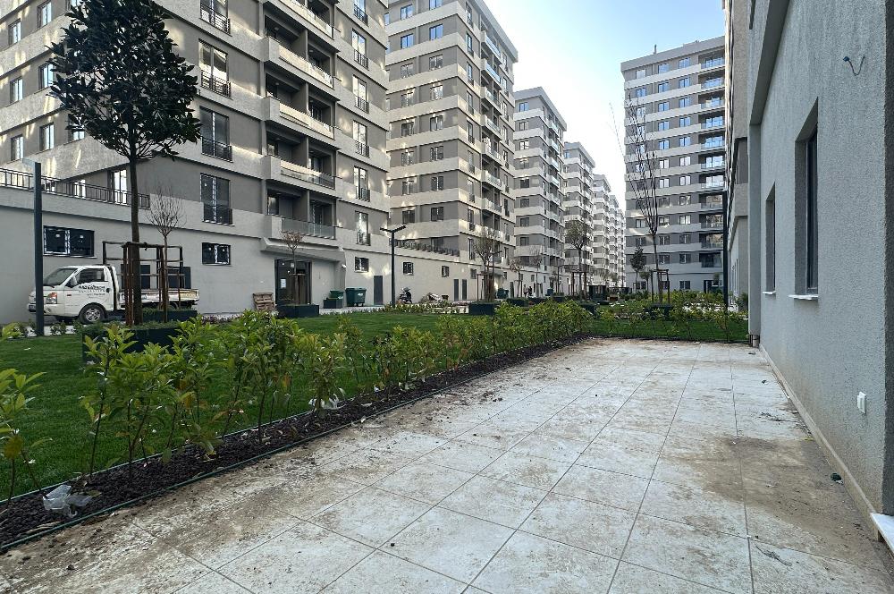 Tuzla Anatolia Sitesi Bahçe Kullanımlı Kiralık Geniş 2+1