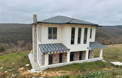 Vize, Küçükyaylada ormanla iç içe, satılık villa