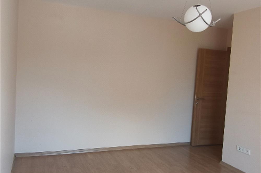 KURTKÖY MERKEZDE METROYA YAKIN SATILIK 2+1 | 74 m² | OTOPARKLI BUTİK SİTE | SABİHA GÖKÇEN 5 DK.
