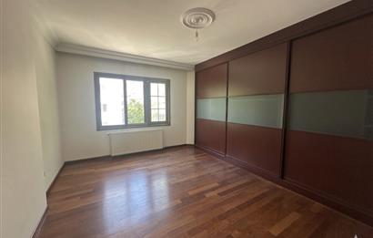 SAHİLE YÜRÜME MESAFESİNDE GENİŞ KİRALIK 3+1