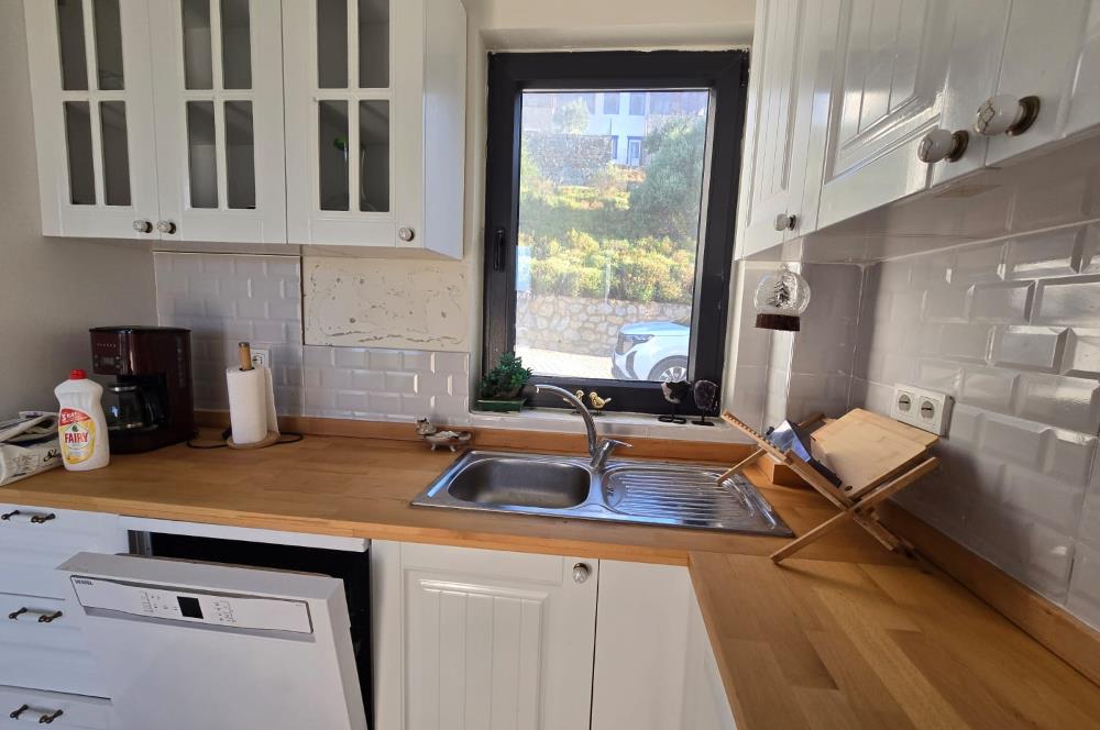 Gümüşlük Deniz ve Doğanın Keyfini Çıkaracağınız Muhteşem Manzaralı İkiz Villa
