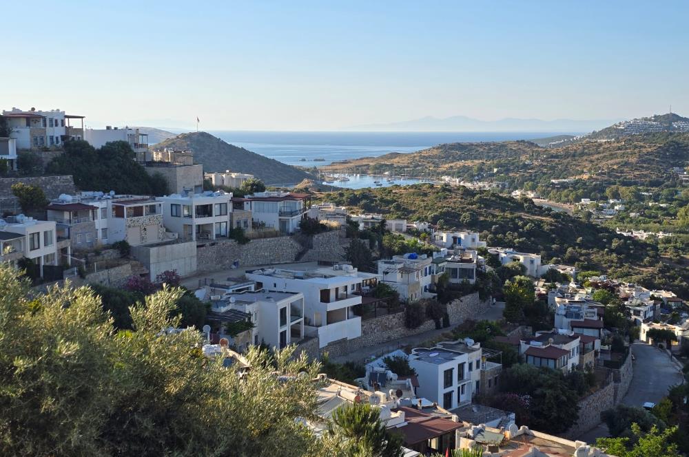 Gümüşlük Deniz ve Doğanın Keyfini Çıkaracağınız Muhteşem Manzaralı İkiz Villa