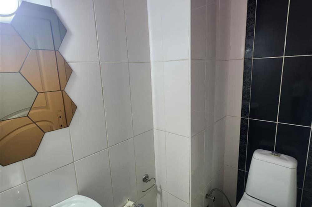 C21 BAL DAN TEKNİK LİSE CADDESİNDE TABELA DEĞERİ YÜKSEK KİRALIK DÜKKAN