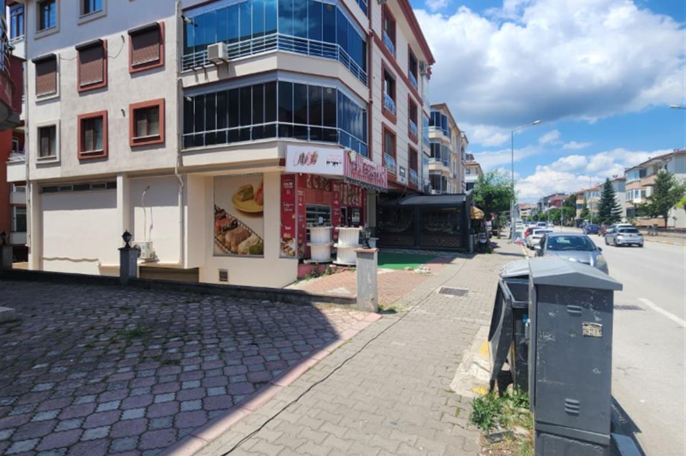 C21 BAL DAN TEKNİK LİSE CADDESİNDE TABELA DEĞERİ YÜKSEK KİRALIK DÜKKAN