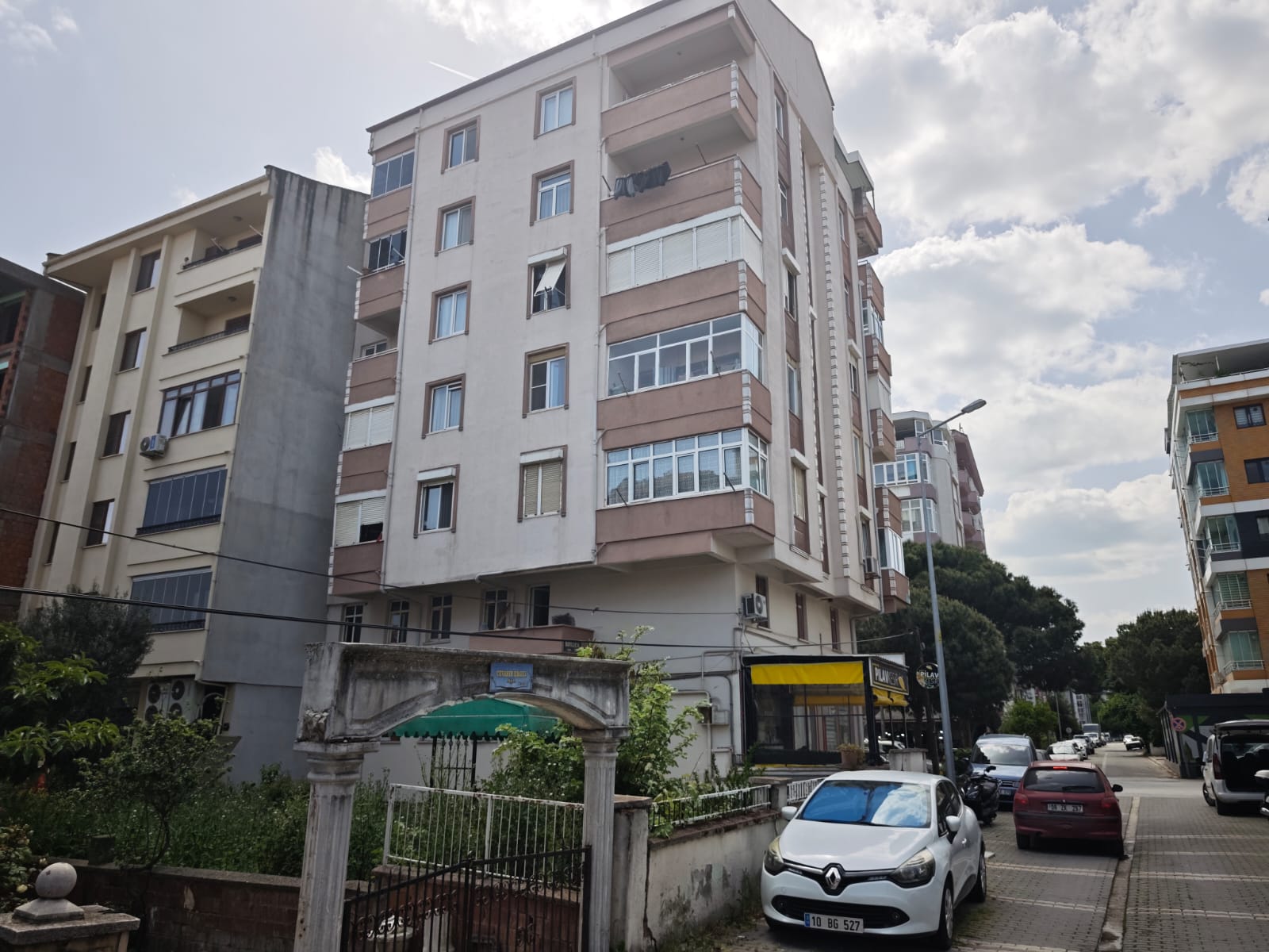 CENTURY21 BAL'DAN 3+1 KİRALIK DAİRE  BAHÇELİEVLER MAHALLESİ