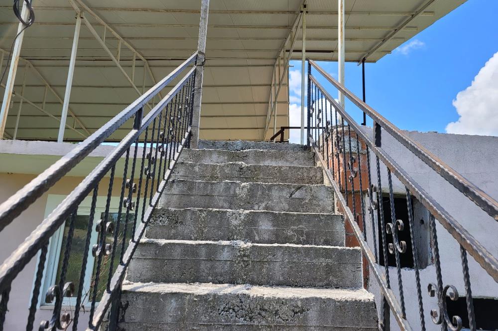 CENTURY 21 BAL'DAN ALTIEYLÜL BOZEN'DE SATILIK EV VE ARSASI