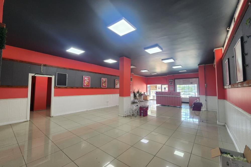 C21 BAL DAN TEKNİK LİSE CADDESİNDE TABELA DEĞERİ YÜKSEK KİRALIK DÜKKAN