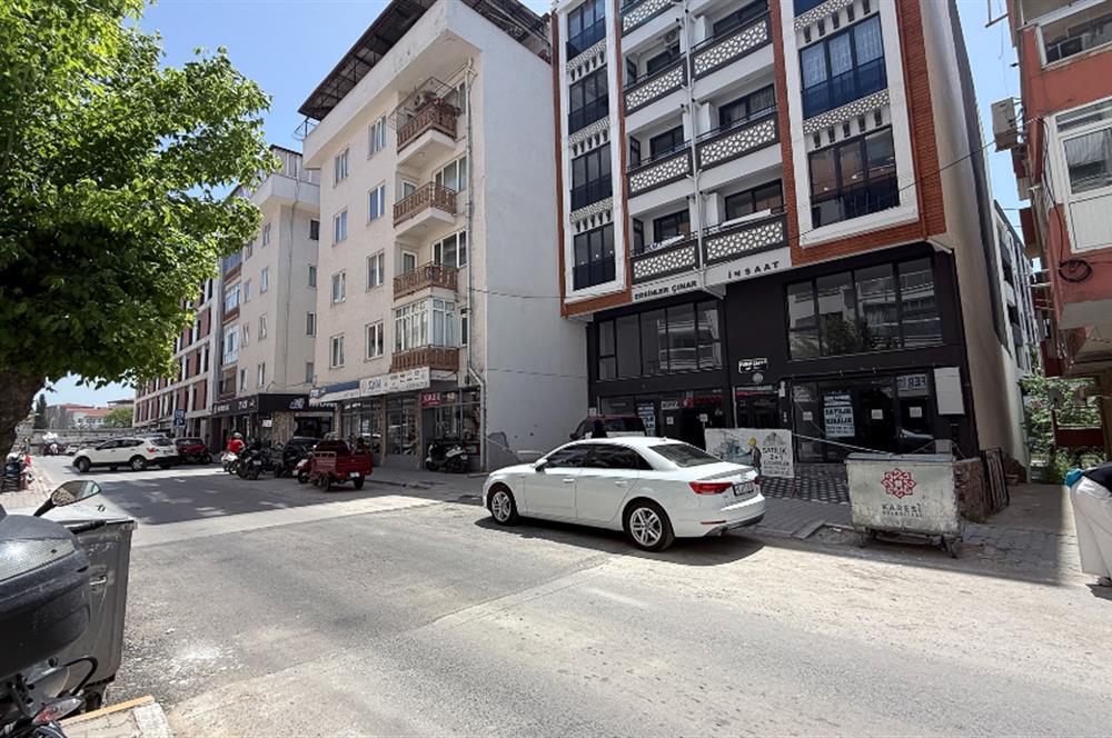 CENTURY21 BAL'DAN ESKİ BANDIRMA CD. ÜZERİNDE DAİRE