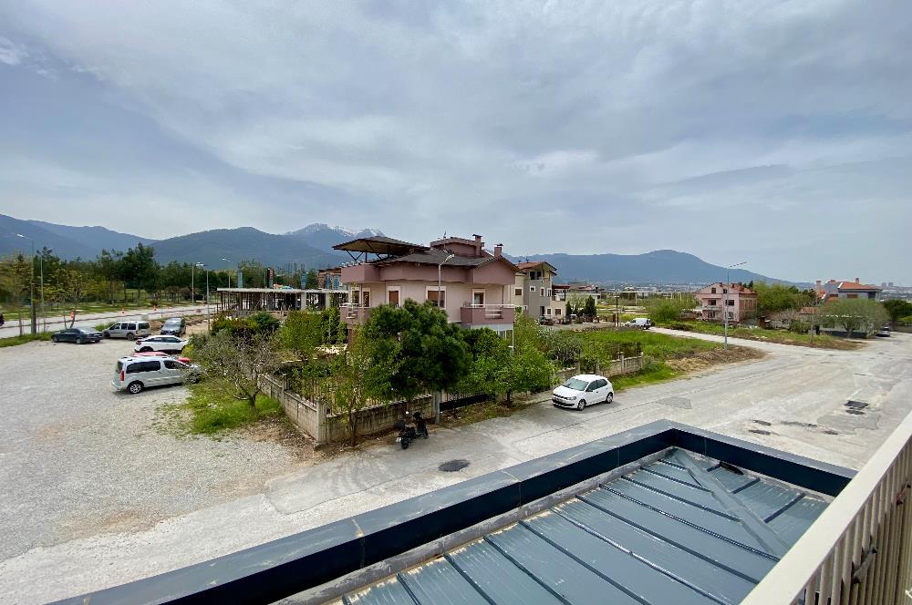 C 21 Loft’tan Koşu Yolu Altında Satılık Lüks Ofis