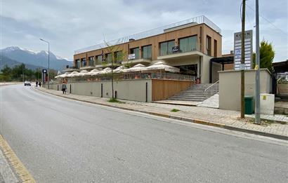 C 21 Loft’tan Koşu Yolu Altında Satılık Lüks Ofis