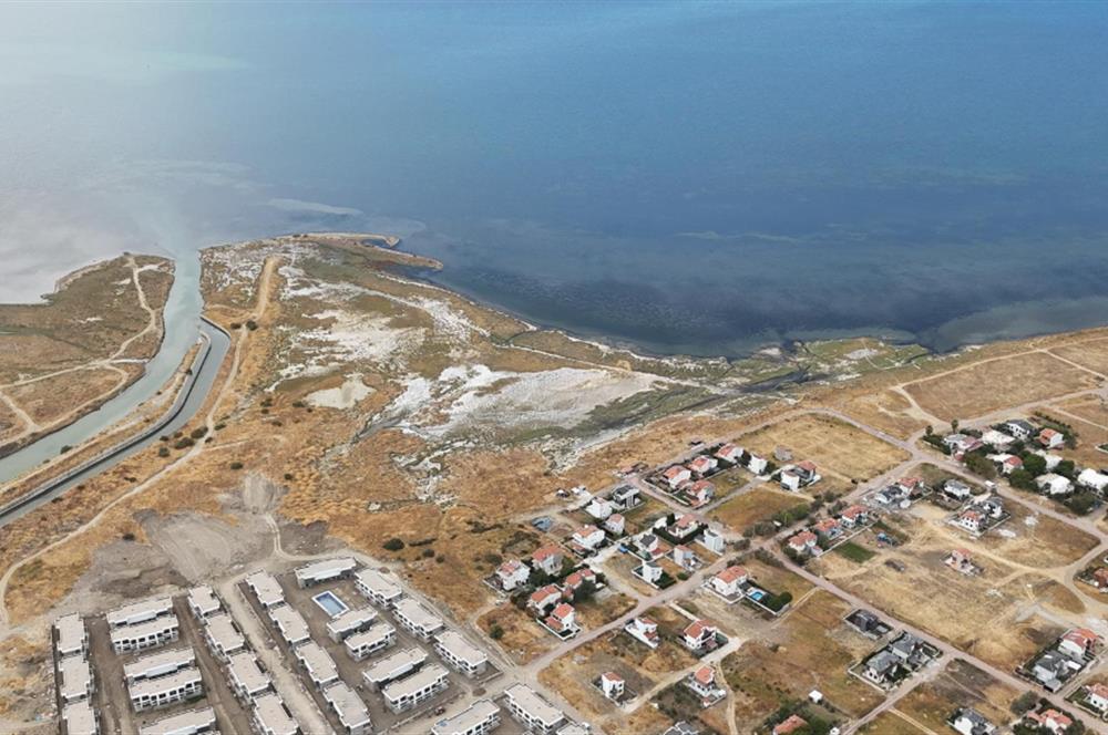 C21 Loca'dan Deniz Manzaralı Villa İmarlı Satılık Arsa