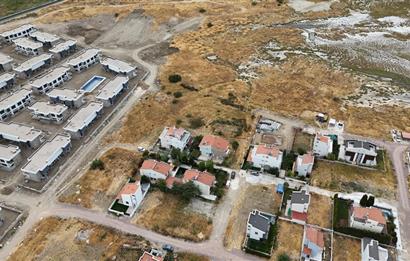C21 Loca'dan Deniz Manzaralı Villa İmarlı Satılık Arsa